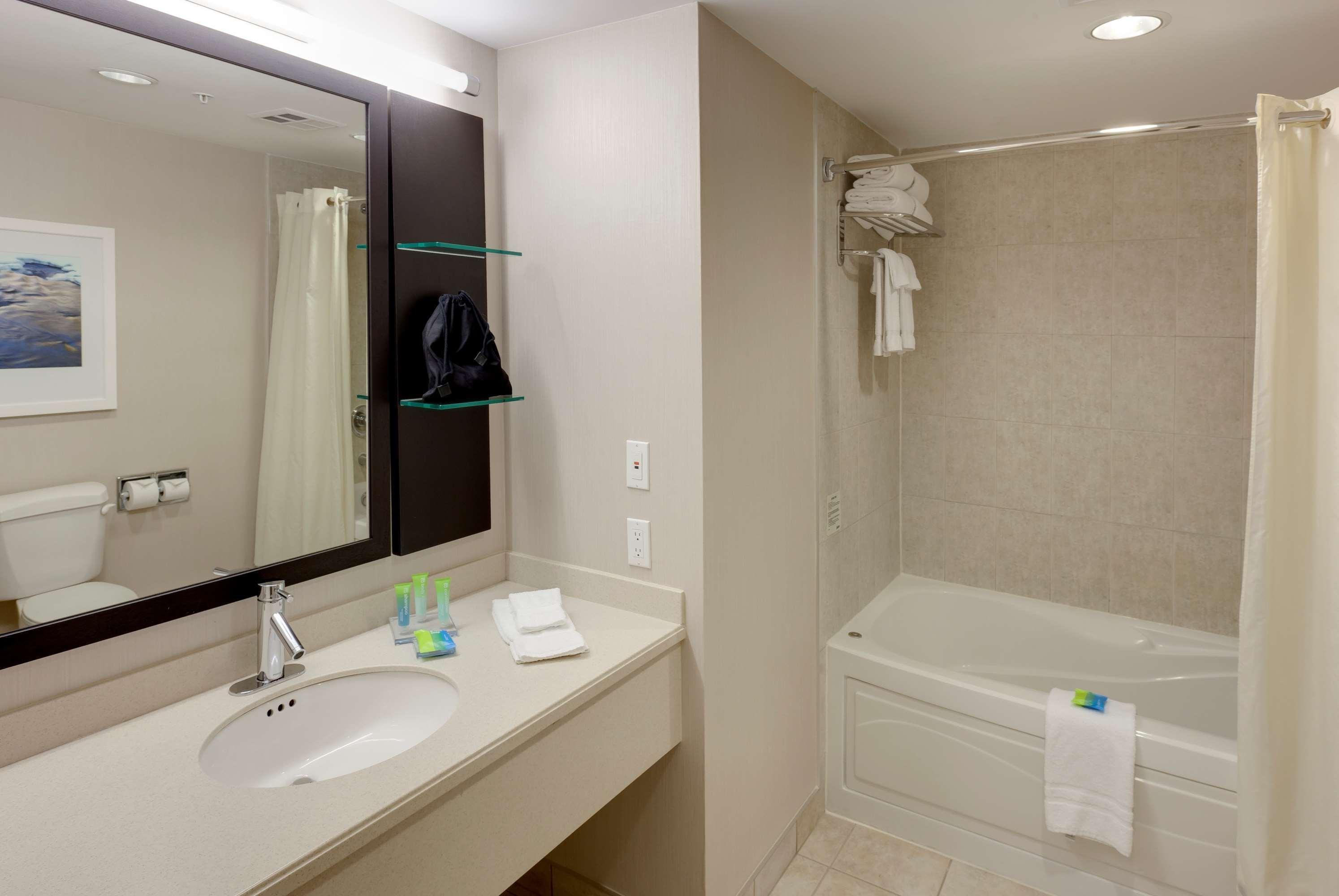 Niagara Fallsview Hotel & Suites Стая снимка